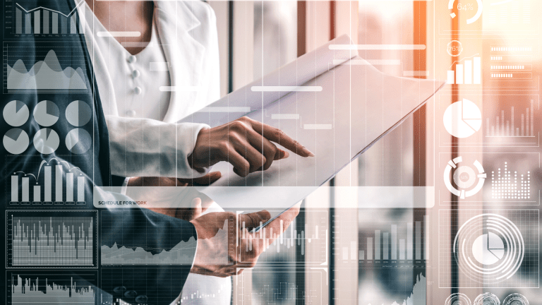 Ilustração representando o papel do PMO e da Inteligência Artificial gestão de projetos